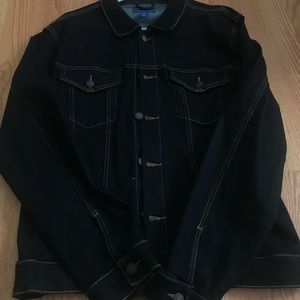 Xl Arizona jean jacket, runs like a large. Only worn a few times.